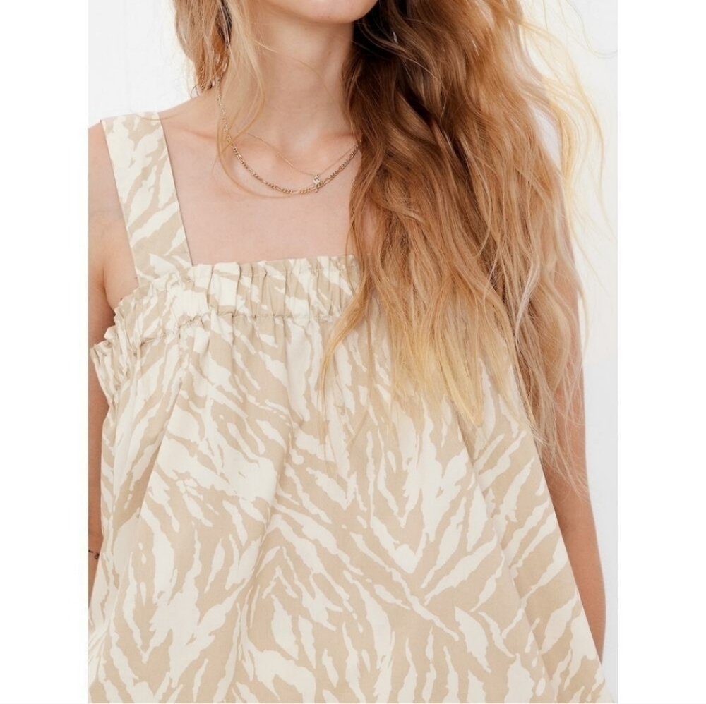 New GAP Tie Back Babydoll Tank Top in Beige Tiger Print Size small Tall